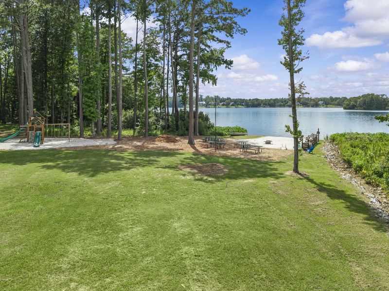 Sailview community beach and lakefront park